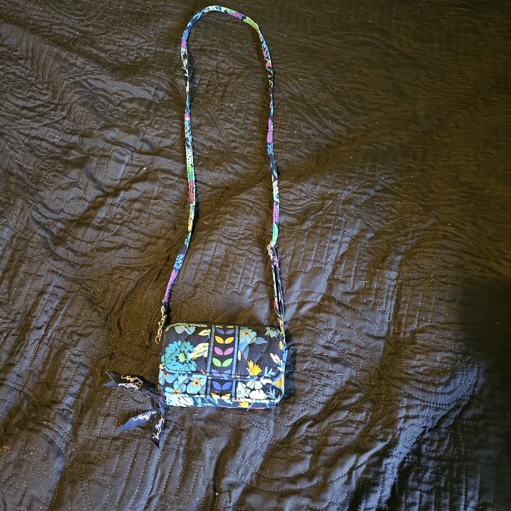 Vera Bradley‎ Midnight Blues Floral Crossbody Wallet